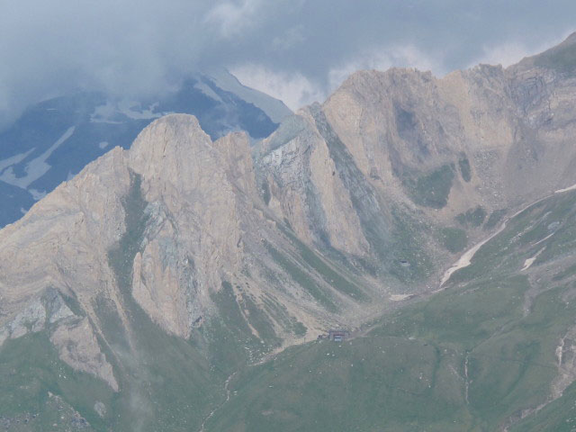 Rote Säule und Knappenspitze vom Berger Kogel aus (7. Juli)