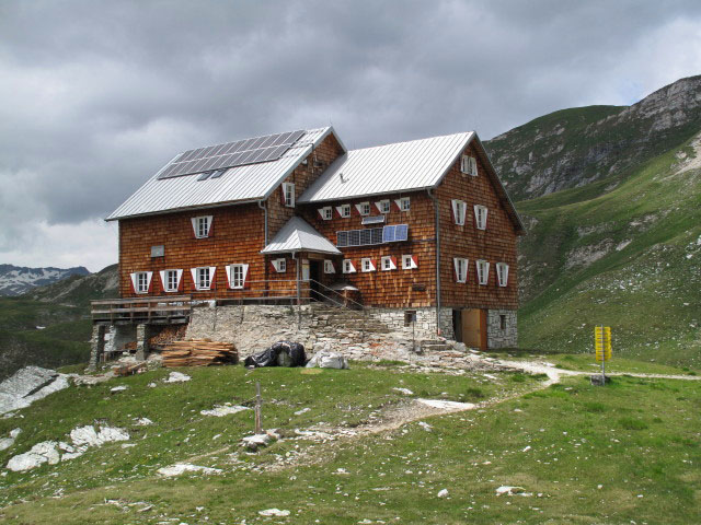 Neue Reichenberger Hütte, 2.586 m (8. Juli)