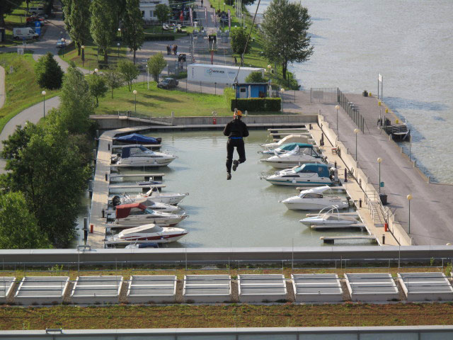 Irene am Flying Fox des Spider Rock Wien