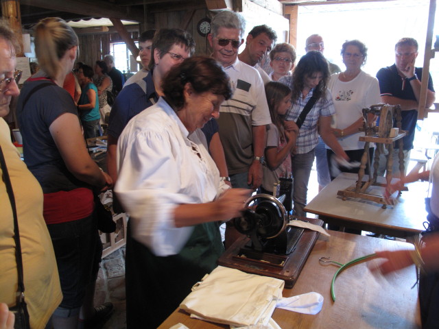 Lebendiges Handwerk: Schneiderin