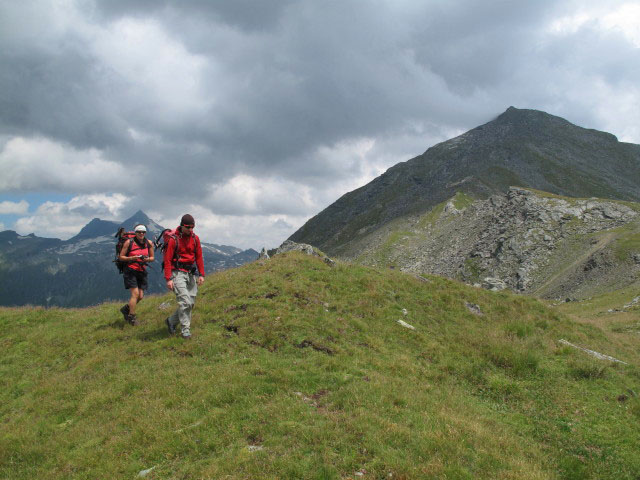 Gudrun und Christoph auf Weg 532 zwischen Niederer Scharte und Törlköpfe