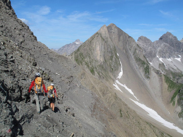 Christoph und Gudrun am Augsburger Höhenweg zwischen Dawinscharte und Gelbem Schartle (12. Aug.)