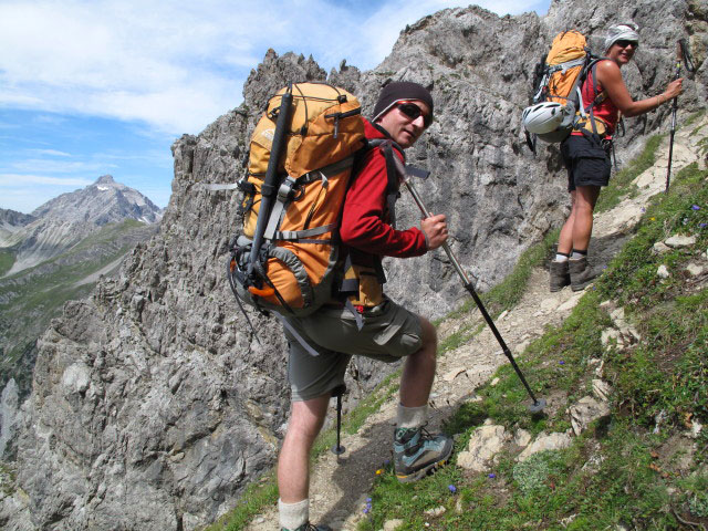 Christoph und Gudurn am Augsburger Höhenweg zwischen Parseierscharte und Grünem Brünnle (12. Aug.)