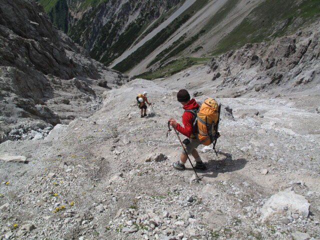 Gudrun und Christoph am Augsburger Höhenweg zwischen Parseierscharte und Grünem Brünnle (12. Aug.)