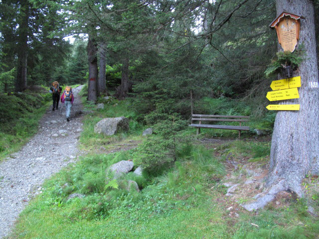 Gudrun und Christoph auf Weg 134 zwischen Parkplatz der N&uuml;rnberger H&uuml;tte und Langental (17. Aug.)