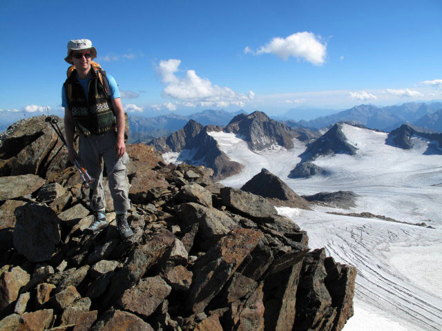 Christoph zwischen Signalgipfel und Wildem Freiger (17. Aug.)