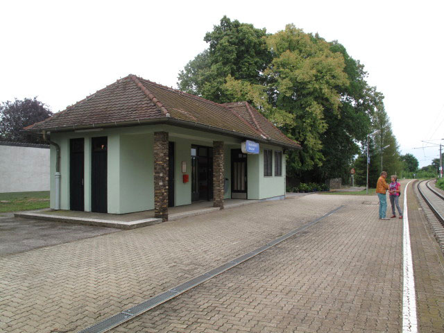 Bahnhof Glaubendorf-Wetzdorf, 238 m