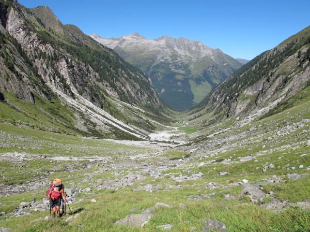 Gudrun auf Weg 522 im Gunggl (8. Sep.)