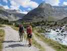 Christoph und Gudrun auf Weg 523 zwischen Berliner Hütte und Alpenrose-Hütte (9. Sep.)