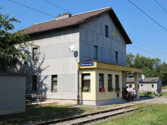 Bahnhof M&uuml;nchendorf, 186 m