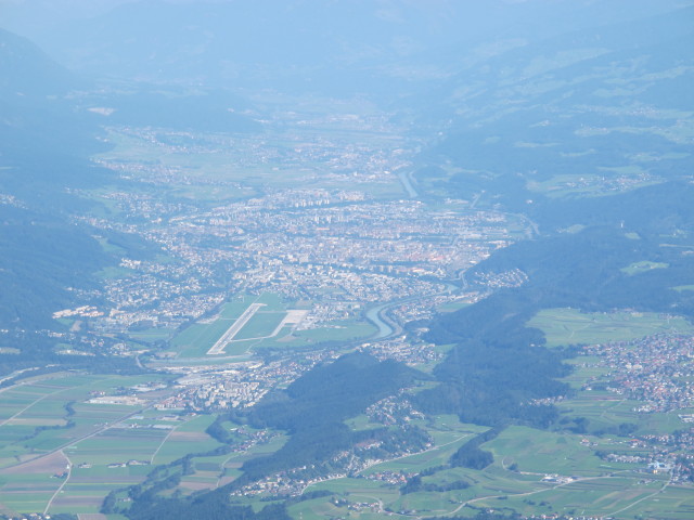 Innsbruck vom Vorgipfel des Roßkogels aus