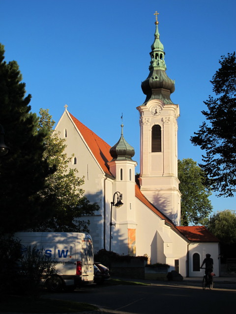 Pfarrkirche St. Katharina in Langenzersdorf, 170 m