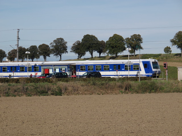 S 26591 in der Haltestelle Oberolberndorf, 183 m