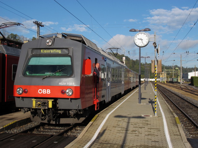 4020 308-5 als R 3790 im Bahnhof Waidhofen an der Ybbs, 360 m