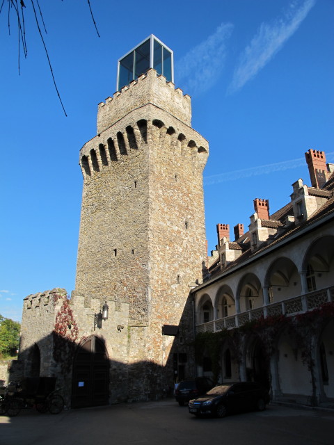 Bergfried des Rothschildschlosses