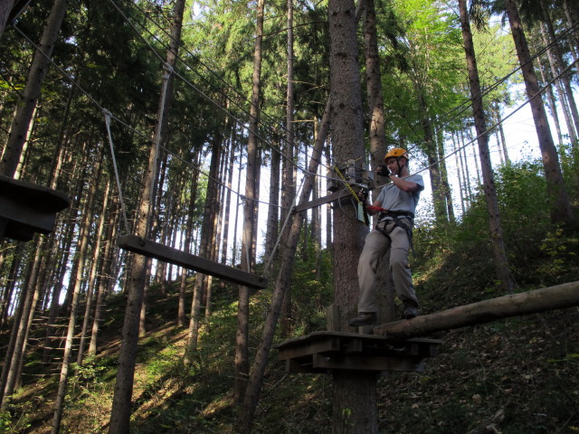 Ich im Parcours 'Eichh&ouml;rnchen' im Kletterwald Buchenberg