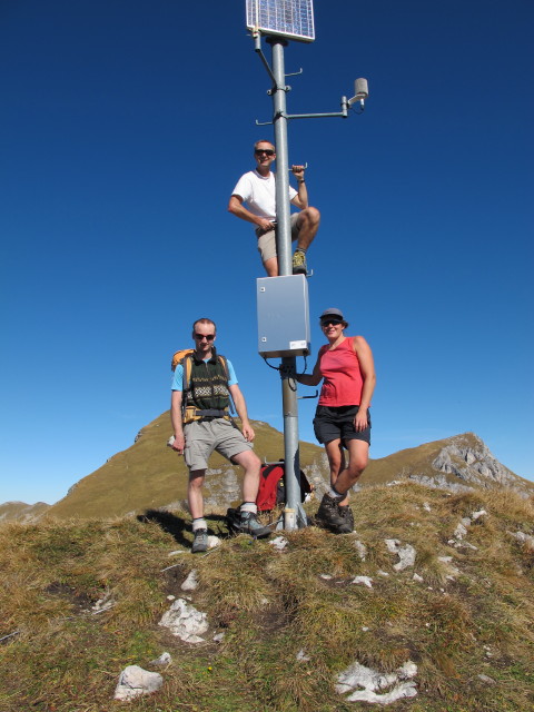 Christoph, ich und Gudrun am Dalfazer Roßkopf, 2.143 m (20. Okt.)