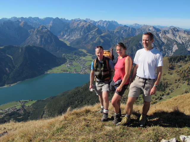 Christoph, Gudrun und ich am Dalfazer Roßkopf, 2.143 m (20. Okt.)