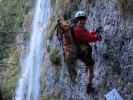 Klettersteig 'Dalfazer Wasserfall': Gudrun im Einstieg (20. Okt.)