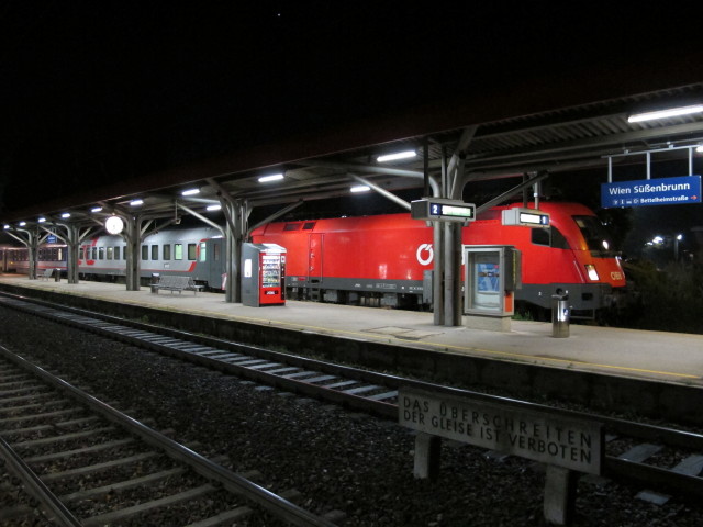 D 407 'Chopin' im Bahnhof Süßenbrunn (17. Okt.)