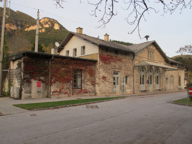 Bahnhof Payerbach-Reichenau, 494 m