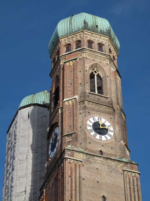 Südturm des Doms zu Unserer Lieben Frau (24. Nov.)