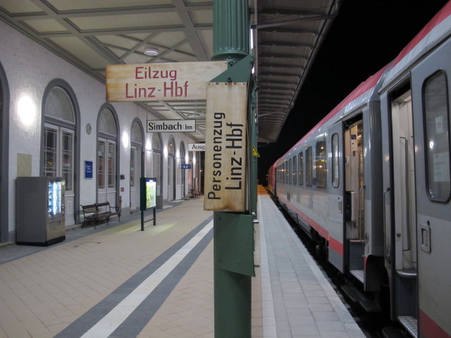 D 969 im Bahnhof Simbach am Inn, 348 m