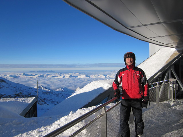 Ich bei der Bergstation der Gipfelbahn, 3.029 m