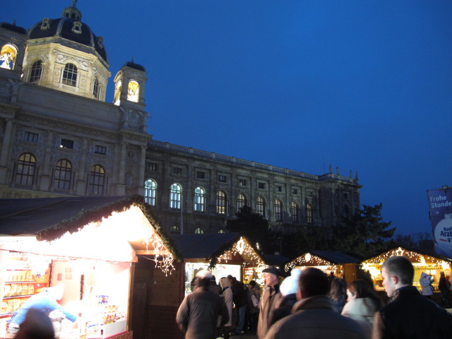 Weihnachtsdorf Maria-Theresien-Platz