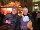 Andreas und Marlies im Weihnachtsdorf Maria-Theresien-Platz