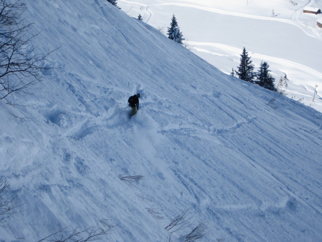 Markus neben der Walserstutz-Skiroute