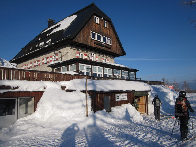 Daniela beim Linzerhaus Tauplitzalm, 1.638 m (14. Feb.)