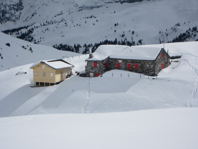 Rotstockhütte, 2.039 m (5. März)