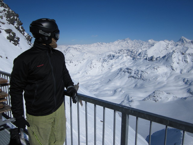 Markus bei der Bergstation der Téléphérique Mont-Fort, 3.307 m (15. März)