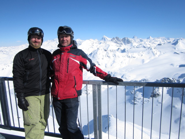 Markus und ich bei der Bergstation der Téléphérique Mont-Fort, 3.307 m (15. März)