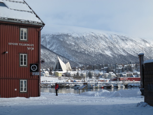 Ishavskatedralen von der Søndre Tollbodgate aus (23. März)