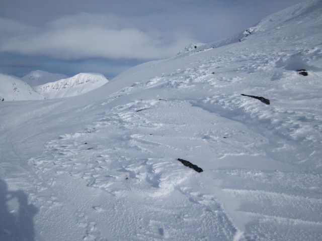 zwischen Giilavárri und Skávlevárri