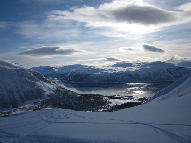 zwischen Skávlevárri und Olderdalen