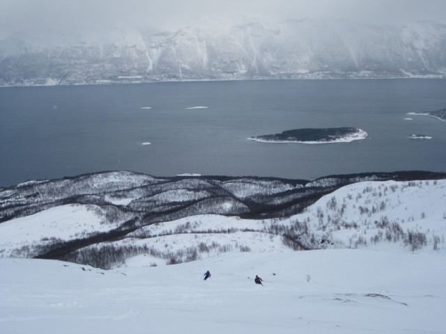 zwischen Rørnestinden und Gjerdelva