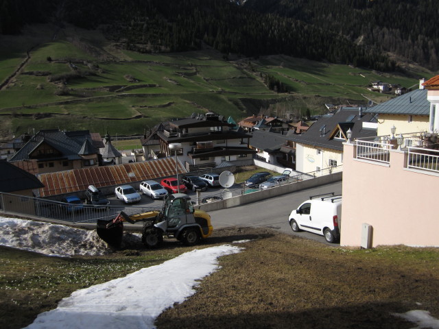 neben der Hotel-Garni Corinna (17. Apr.)