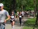 Daniela am Salzburg-Marathon neben dem Leopoldskroner Teich