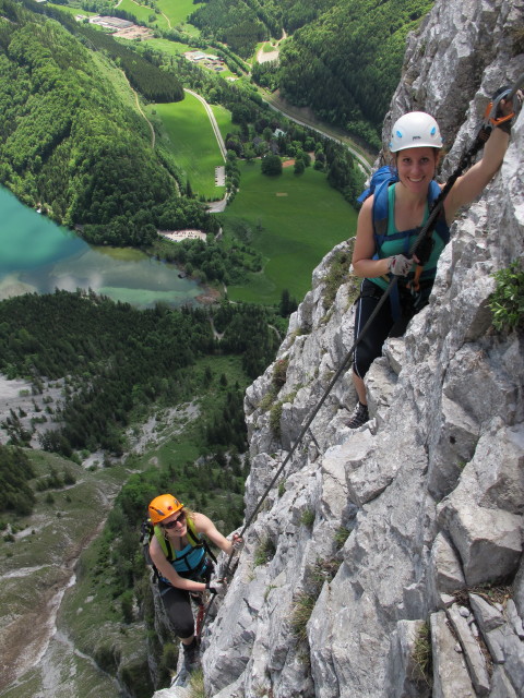 Kaiser-Franz-Joseph-Klettersteig: Sabrina und Romana zwischen Rastplatz 'Adlerhorst' und Steigbuch (18. Mai)