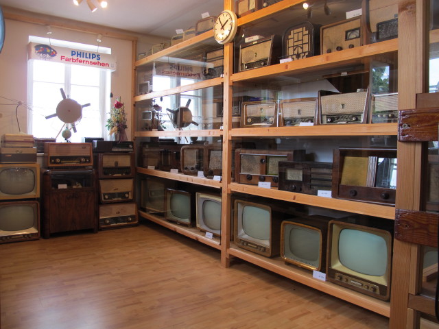 Radios und Fernsehger&auml;te