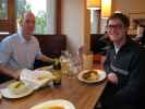 Florian und Jakob im Wirtshaus am Wasserpark