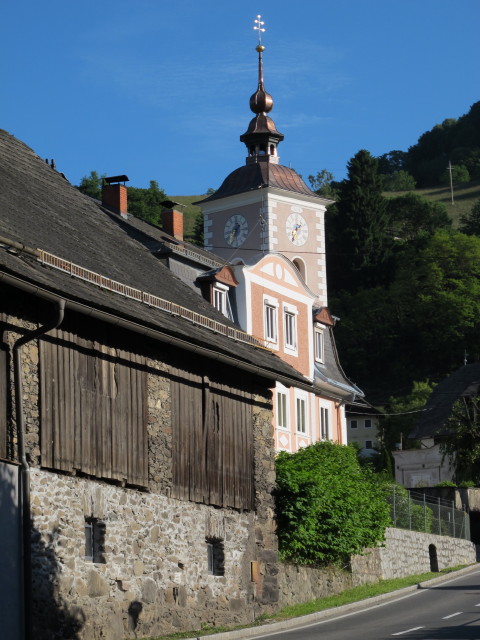 Nikolauskirche in Radenthein, 746 m (8. Juni)