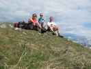 Gudrun, Christoph und ich neben Weg 454 zwischen Windscharte und Schneibstein (15. Juni)