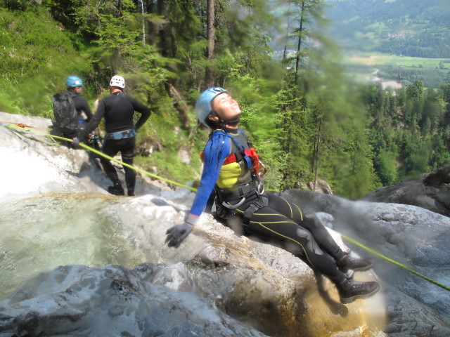 Erwin, Reinhard und Diana im Dorfbach