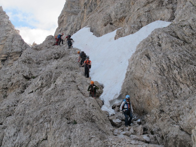 Reinhard, Werner, Reinhard, Ulrike, Erich, Ronald, Sabrina und Diana am Innerkofler-De-Luca-Klettersteig zwischen Gamsscharte und Galleria Paterna