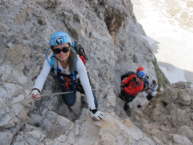 Diana und Christian am Innerkofler-De-Luca-Klettersteig zwischen Gamsscharte und Galleria Paterna