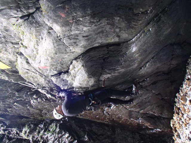 Klabauter-Klettersteig: Reinhard beim sechsten Wasserfall